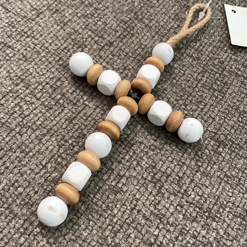Cross decor - Picture 2 of 4